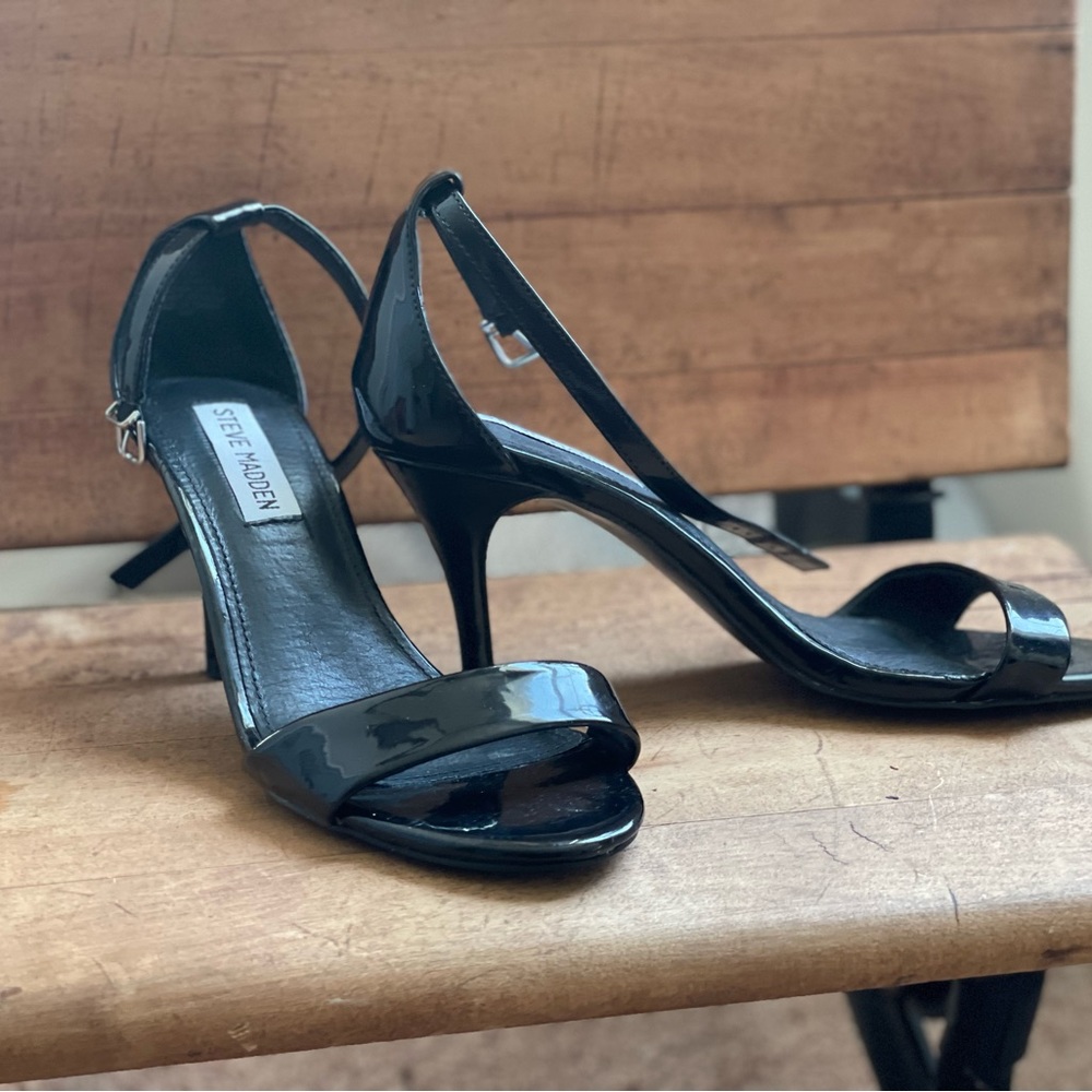 Steve Madden sandals